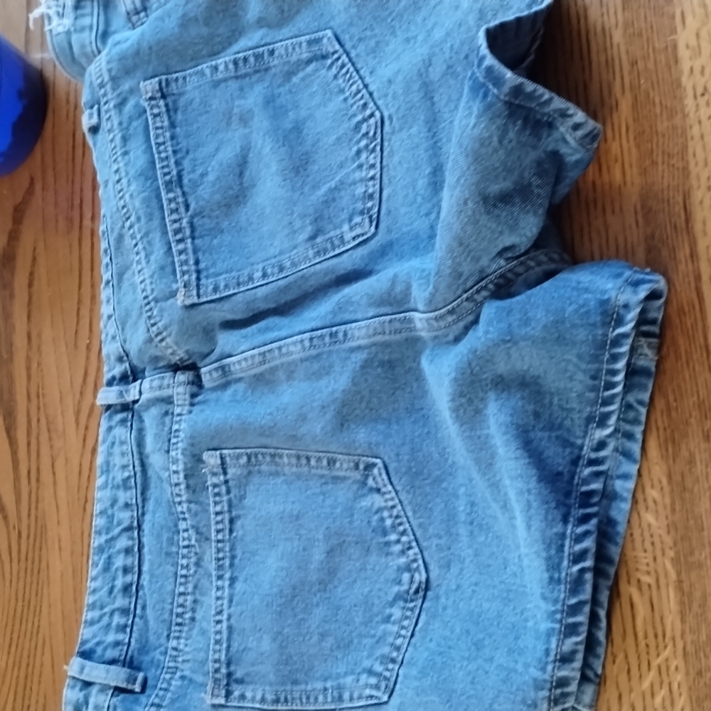 Jean shorts - Picture 3 of 5